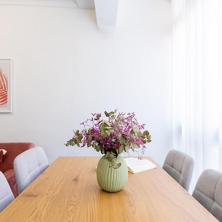 Piso Elegante Y Nuevo De 3 Habitaciones Y 2 Banos Севілья Екстер'єр фото