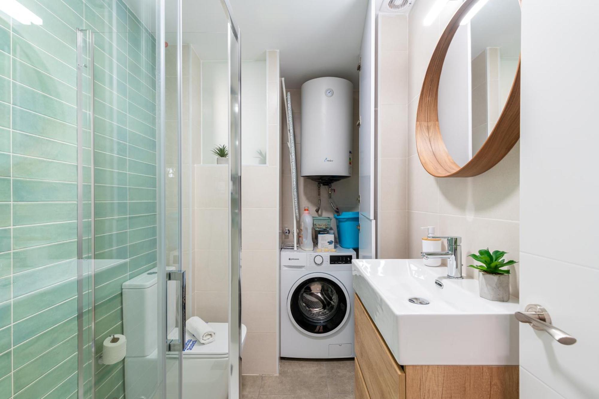 Piso Elegante Y Nuevo De 3 Habitaciones Y 2 Banos Севілья Екстер'єр фото